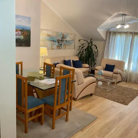 Moniz Apartmán *